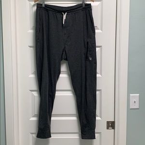 Vuori Sunday Performance Jogger - Charcoal XL